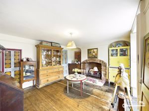 Drawing Room- click for photo gallery
